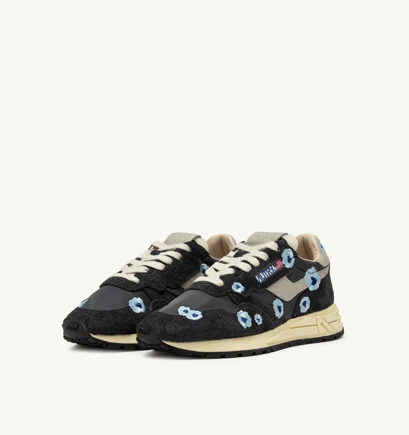 REELWIND LOW SNEAKERS IN PHAN AND CELESTIAL BLUE EMBROIDERY