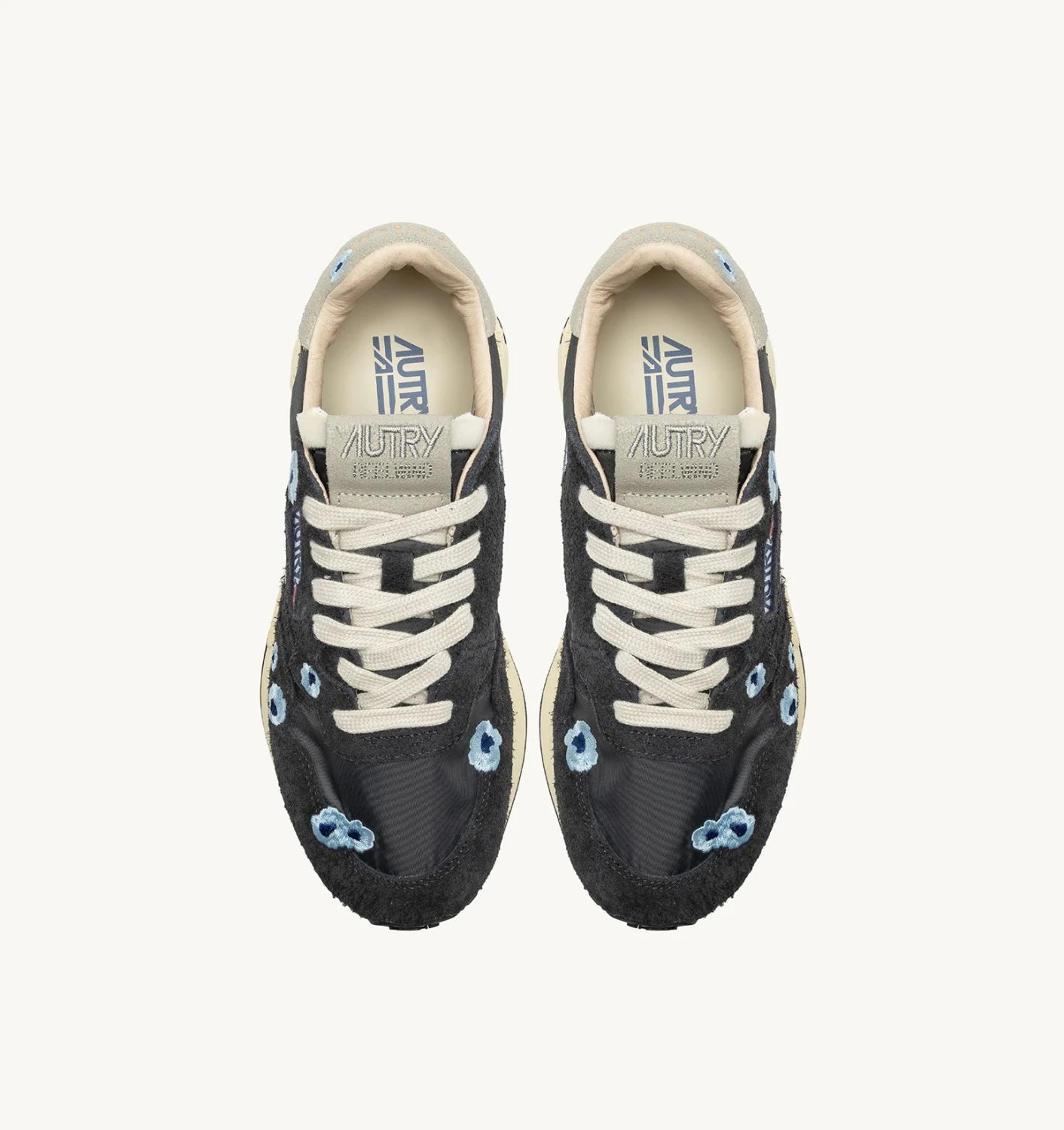 REELWIND LOW SNEAKERS IN PHAN AND CELESTIAL BLUE EMBROIDERY