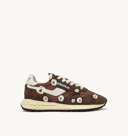REELWIND LOW SNEAKERS IN EBONY AND WHITE EMBROIDERY